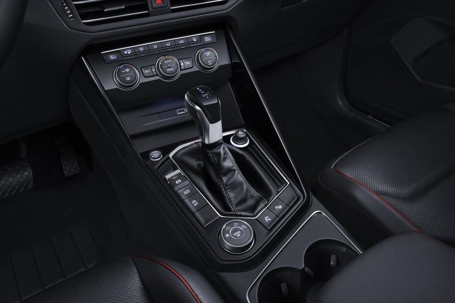 Детали интерьера Volkswagen Tayron 2018 года  (CN) (фото 17 из 41)